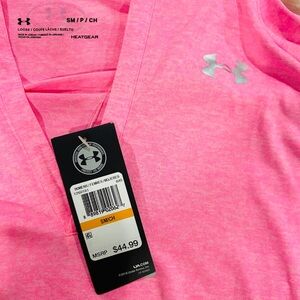 *NWT* Under Armor Lightweight Hoodie- Sz Small